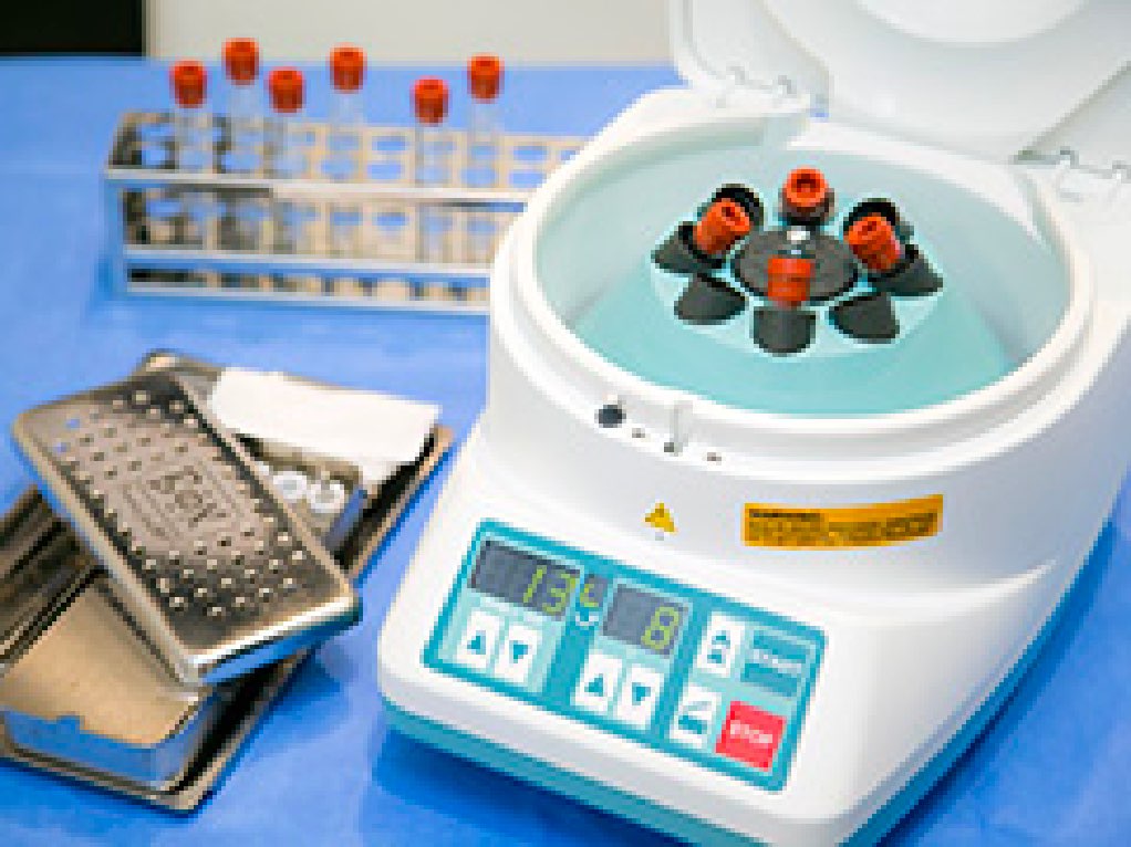 PRF（Platelet Rich Fibrin：多血小板フィブリン） 抽出用遠心分離機